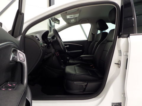 Volkswagen Polo 1.2 TSI R-Line "Origineel NL!" Apple-Carplay Leer Navigatie Bluetooth Parkeersens, van 2e eigenaar in nieuwstaat!