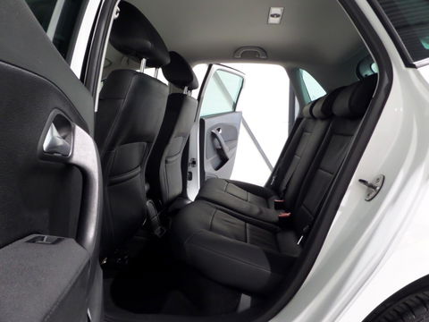Volkswagen Polo 1.2 TSI R-Line "Origineel NL!" Apple-Carplay Leer Navigatie Bluetooth Parkeersens, van 2e eigenaar in nieuwstaat!
