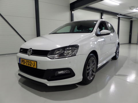 Volkswagen Polo 1.2 TSI R-Line "Origineel NL!" Apple-Carplay Leer Navigatie Bluetooth Parkeersens, van 2e eigenaar in nieuwstaat!