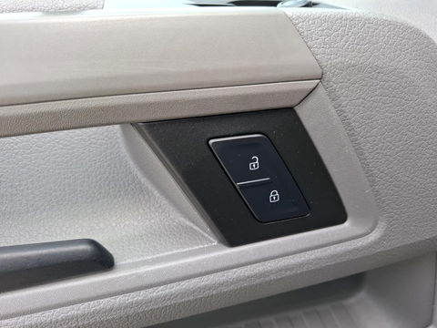 Volkswagen Crafter 35 2.0 TDI L3H3 Highline AIRCO / CRUISE CONTROLE / NAVI / EURO 6
