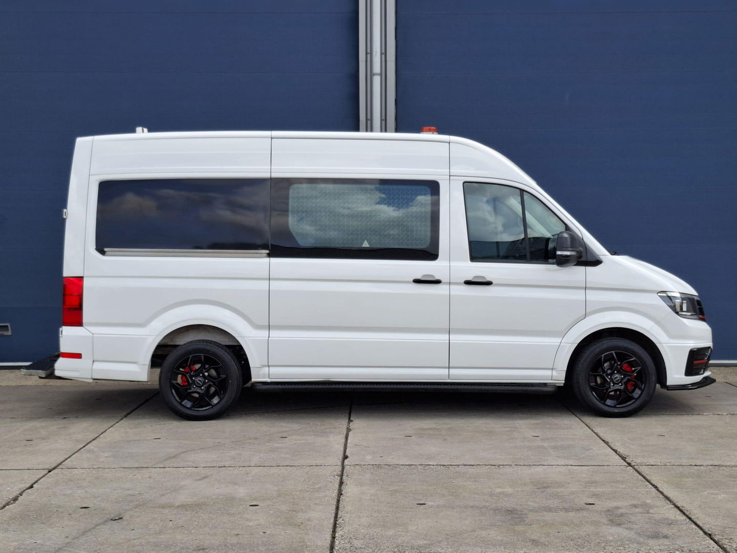 Volkswagen Crafter 35 2.0 TDI L3H3 Highline AIRCO / CRUISE CONTROLE / NAVI / EURO 6