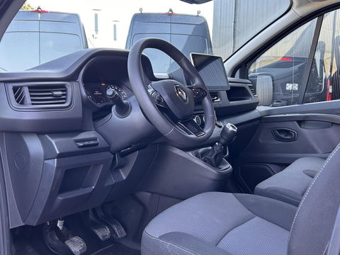 Renault Trafic 2.0 dCi L2H1 | LED | Apple Carplay | Weinig KM