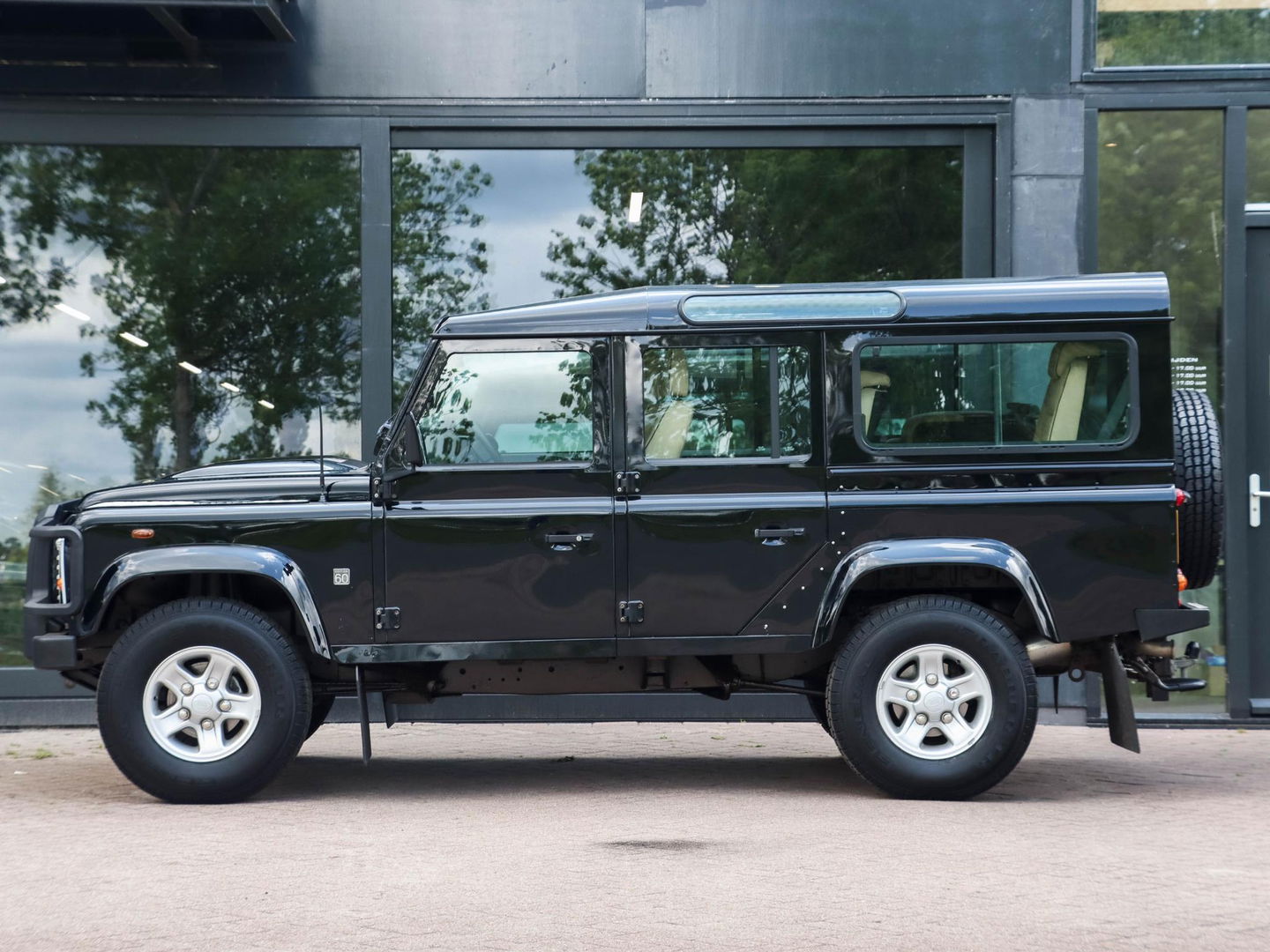 Land Rover Defender 2.4 TD 110 S | 65.000 KM | 7 zits | Leder | in Topconditie!