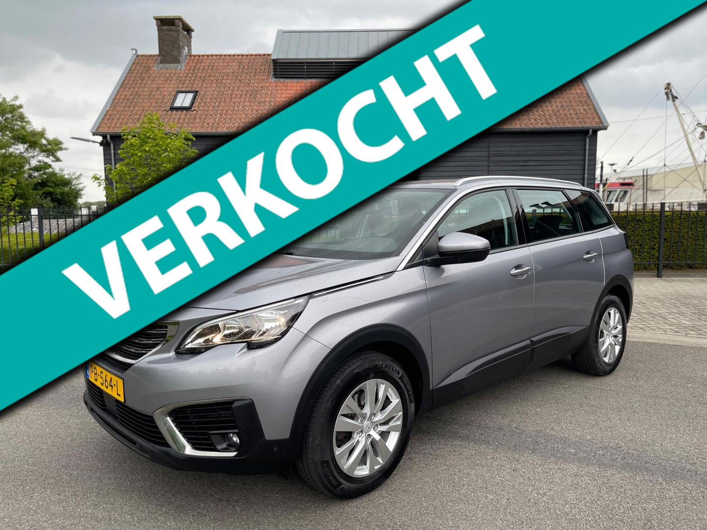 Peugeot 5008 1.2 PureTech BLEU LEASE EXCUTIVE 7-PERSOONS