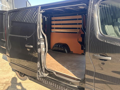 Renault Trafic 2.0 170pk EDC L2H1 Luxe | 2x schuifdeur | MARGE | Sidesteps | Sport | Automaat |