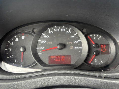 Renault Master T35 2.3 dCi L2H3 145PK | Camera | 12 maanden APK | Cruise Control