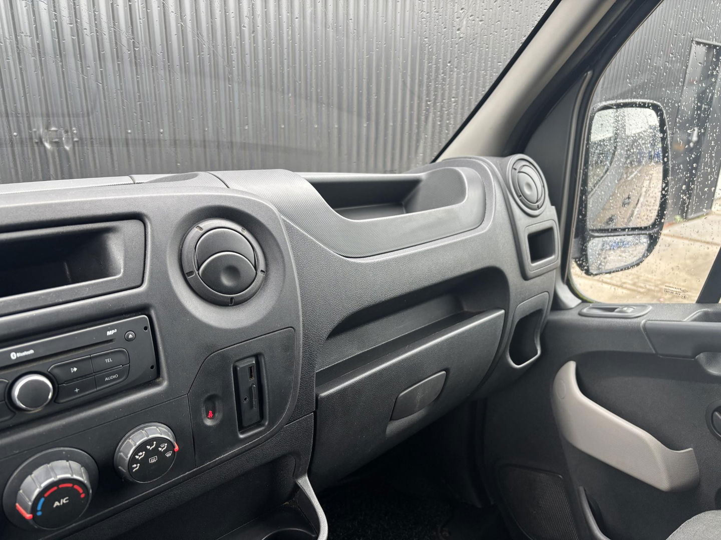 Renault Master T35 2.3 dCi L2H3 145PK | Camera | 12 maanden APK | Cruise Control