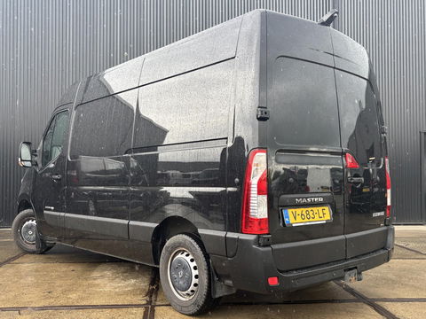 Renault Master T35 2.3 dCi L2H3 145PK | Camera | 12 maanden APK | Cruise Control