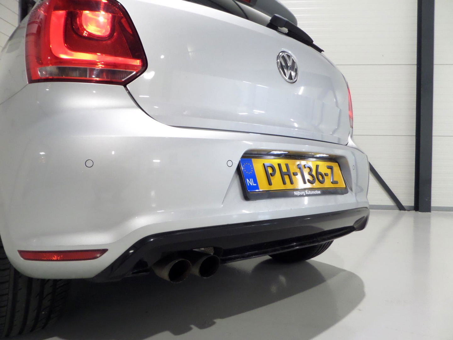 Volkswagen Polo 1.4 TSI BlueGT Xenon-LED Navigatie Bluetooth Parkeersensoren, van 2e eigenaar in uniek mooie staat !