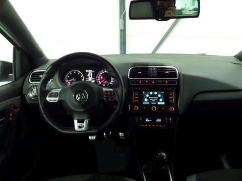 Volkswagen Polo 1.4 TSI BlueGT Xenon-LED Navigatie Bluetooth Parkeersensoren, van 2e eigenaar in uniek mooie staat !