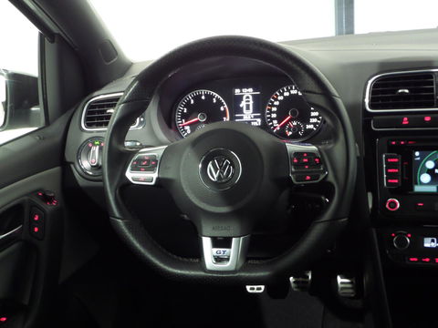 Volkswagen Polo 1.4 TSI BlueGT Xenon-LED Navigatie Bluetooth Parkeersensoren, van 2e eigenaar in uniek mooie staat !
