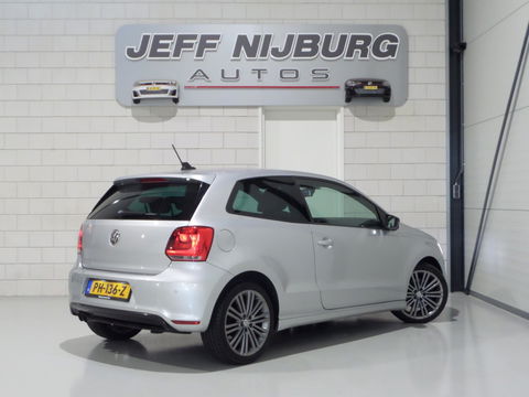 Volkswagen Polo 1.4 TSI BlueGT Xenon-LED Navigatie Bluetooth Parkeersensoren, van 2e eigenaar in uniek mooie staat !