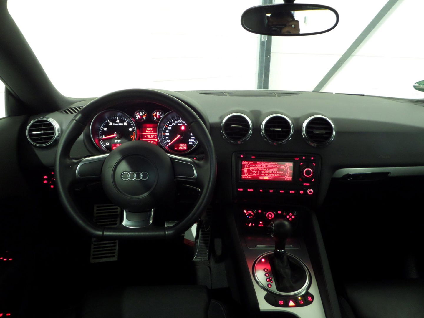 Audi TT 2.0 TFSI Pro Line "Automaat" Leer Xenon Navigatie Bluetooth Youngtimer Stoelverw, van 2e eigenaar in zeer nette staat !