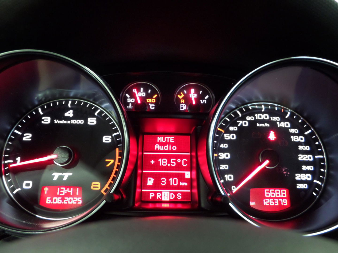 Audi TT 2.0 TFSI Pro Line "Automaat" Leer Xenon Navigatie Bluetooth Youngtimer Stoelverw, van 2e eigenaar in zeer nette staat !