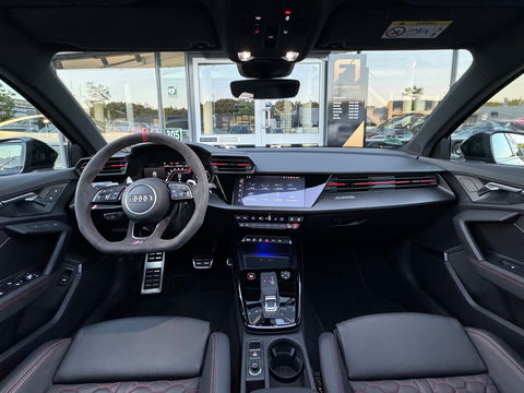Audi RS3 Sportback 2.5 TFSI Quattro Pano|Ceramic|HuD|B&O|Mem