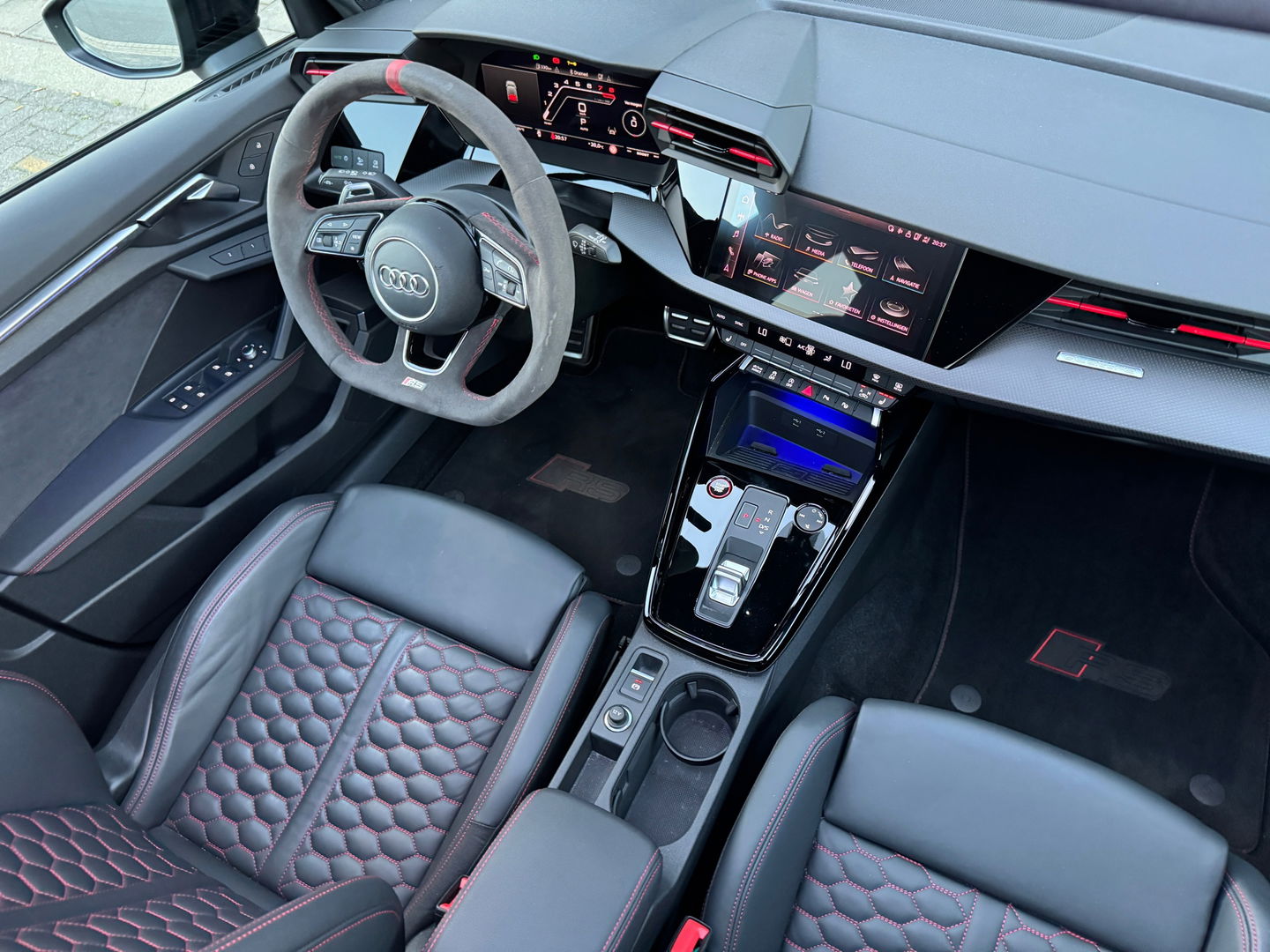 Audi RS3 Sportback 2.5 TFSI Quattro Pano|Ceramic|HuD|B&O|Mem