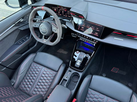 Audi RS3 Sportback 2.5 TFSI Quattro Pano|Ceramic|HuD|B&O|Mem