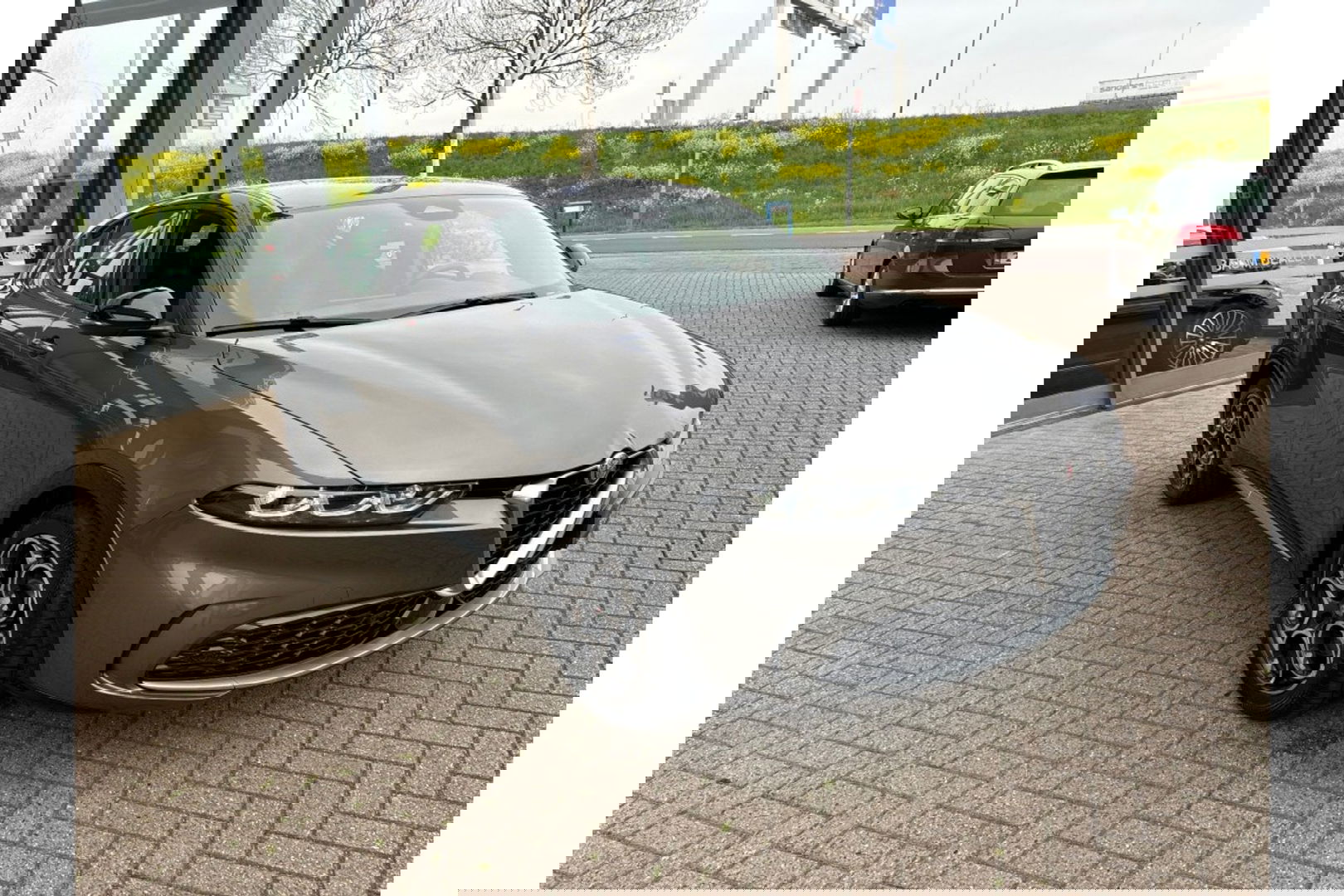 Alfa Romeo Tonale 1.5T HYBRID TI NAVI PDC-CAMERA VIRTUALCOCKPIT.