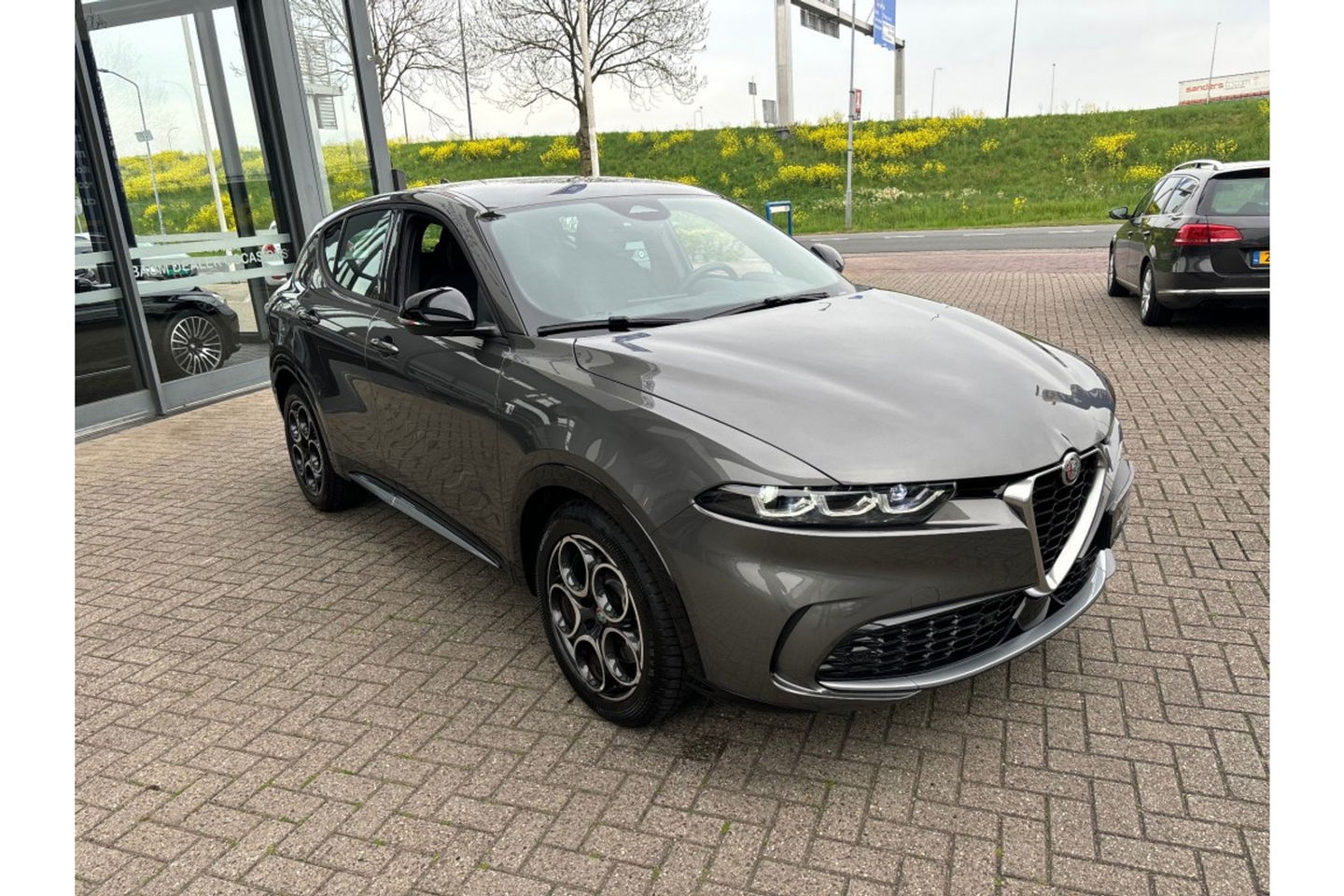 Alfa Romeo Tonale 1.5T HYBRID TI NAVI PDC-CAMERA VIRTUALCOCKPIT.