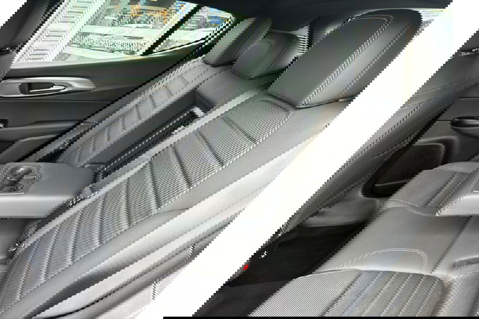 Alfa Romeo Tonale 1.5T HYBRID TI NAVI PDC-CAMERA VIRTUALCOCKPIT.