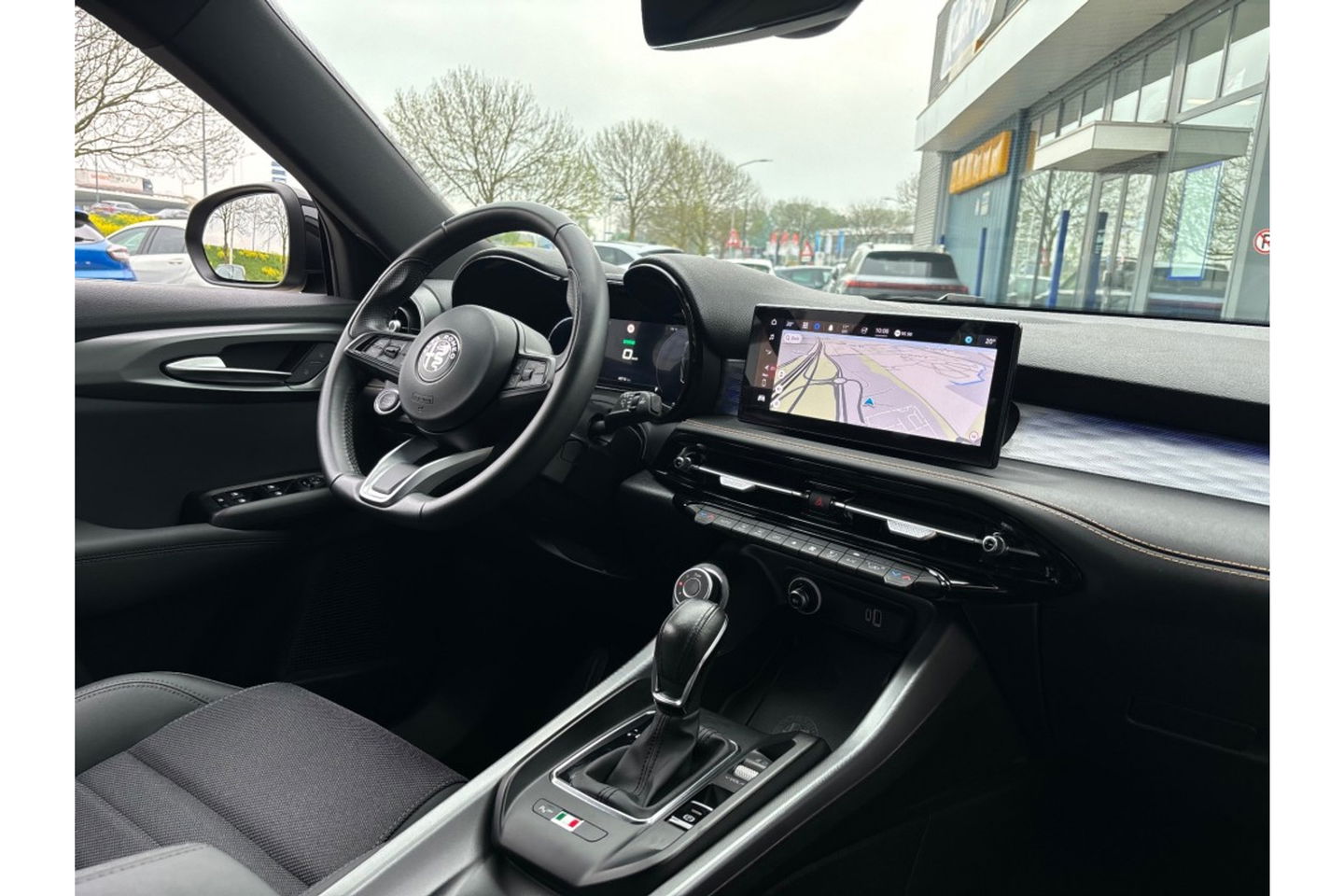 Alfa Romeo Tonale 1.5T HYBRID TI NAVI PDC-CAMERA VIRTUALCOCKPIT.