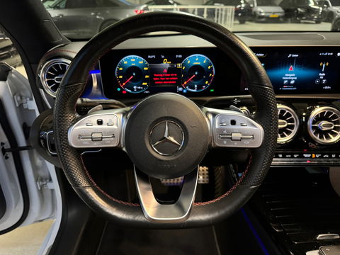 Mercedes-Benz CLA-Klasse 220 4MATIC AMG Pano|Sfeer|Cam|Keyles