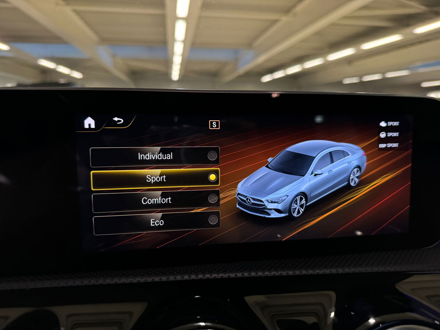 Mercedes-Benz CLA-Klasse 220 4MATIC AMG Pano|Sfeer|Cam|Keyles