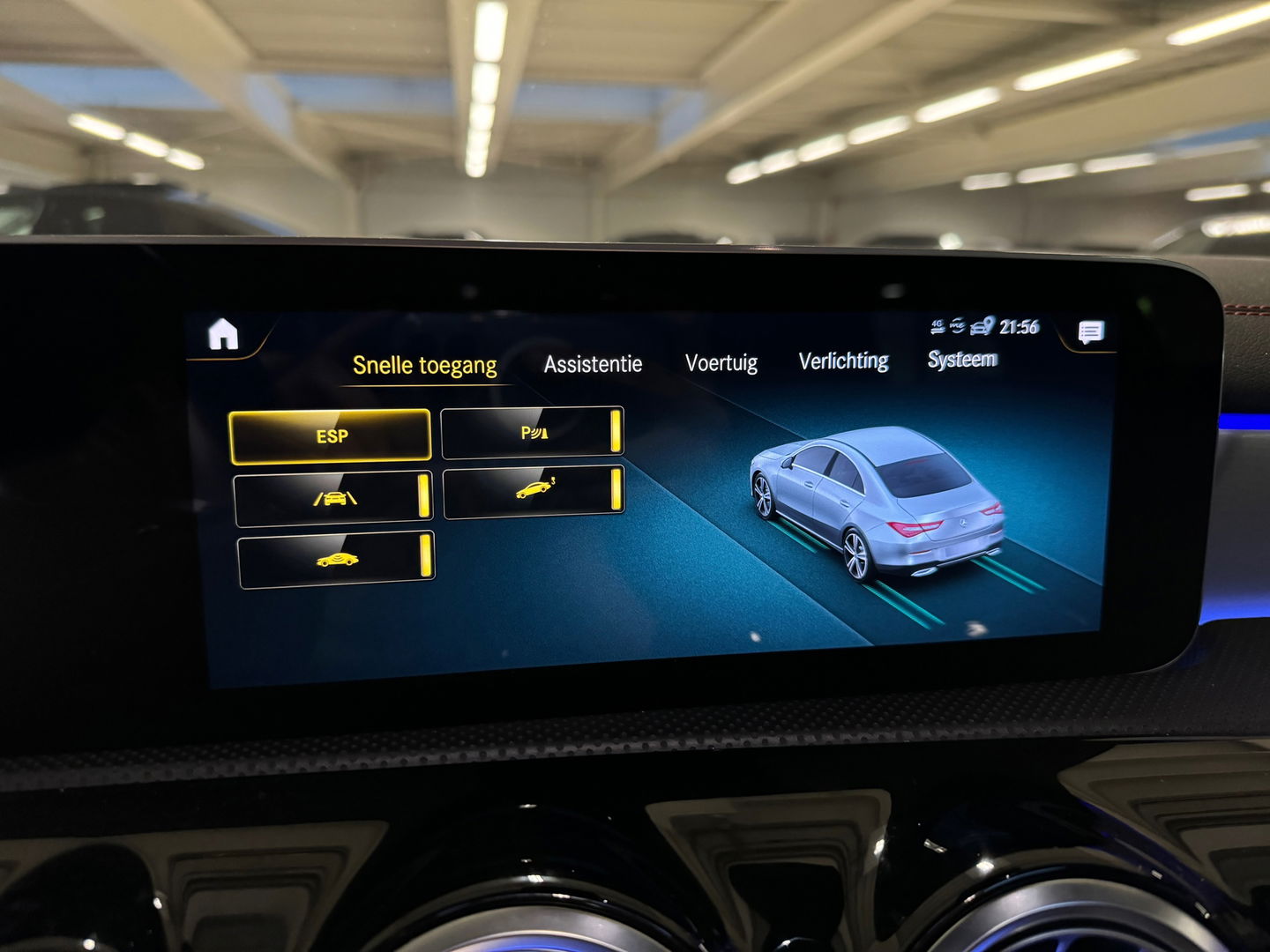 Mercedes-Benz CLA-Klasse 220 4MATIC AMG Pano|Sfeer|Cam|Keyles