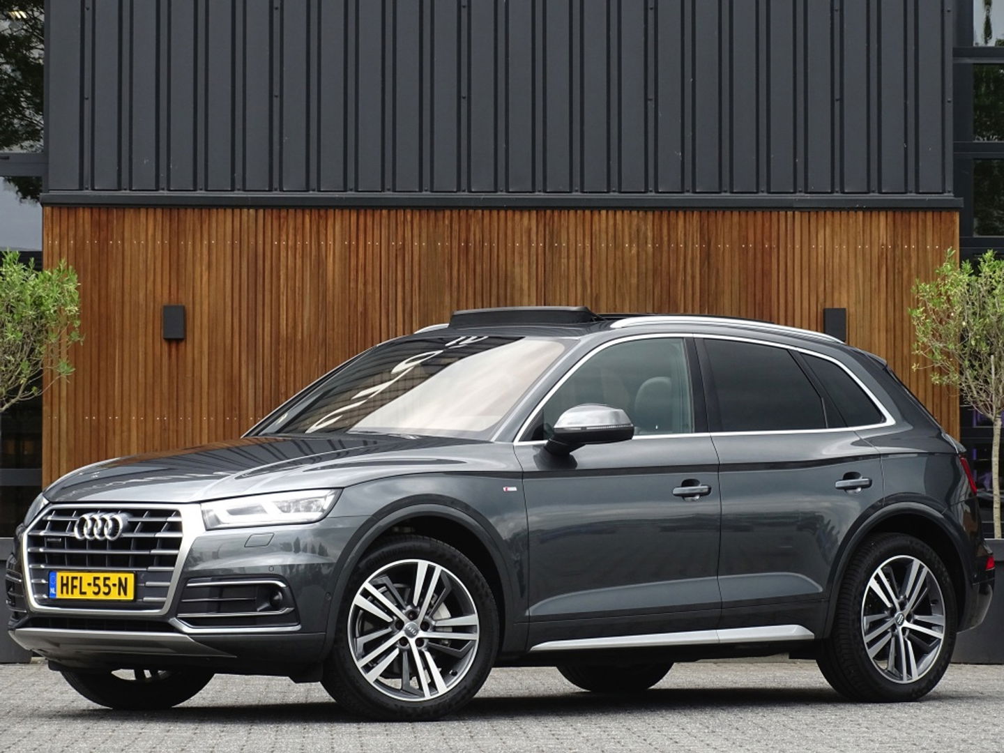 Audi Q5 2.0 TFSI 252PK Quattro / S-line / B&O / Head-Up / LED