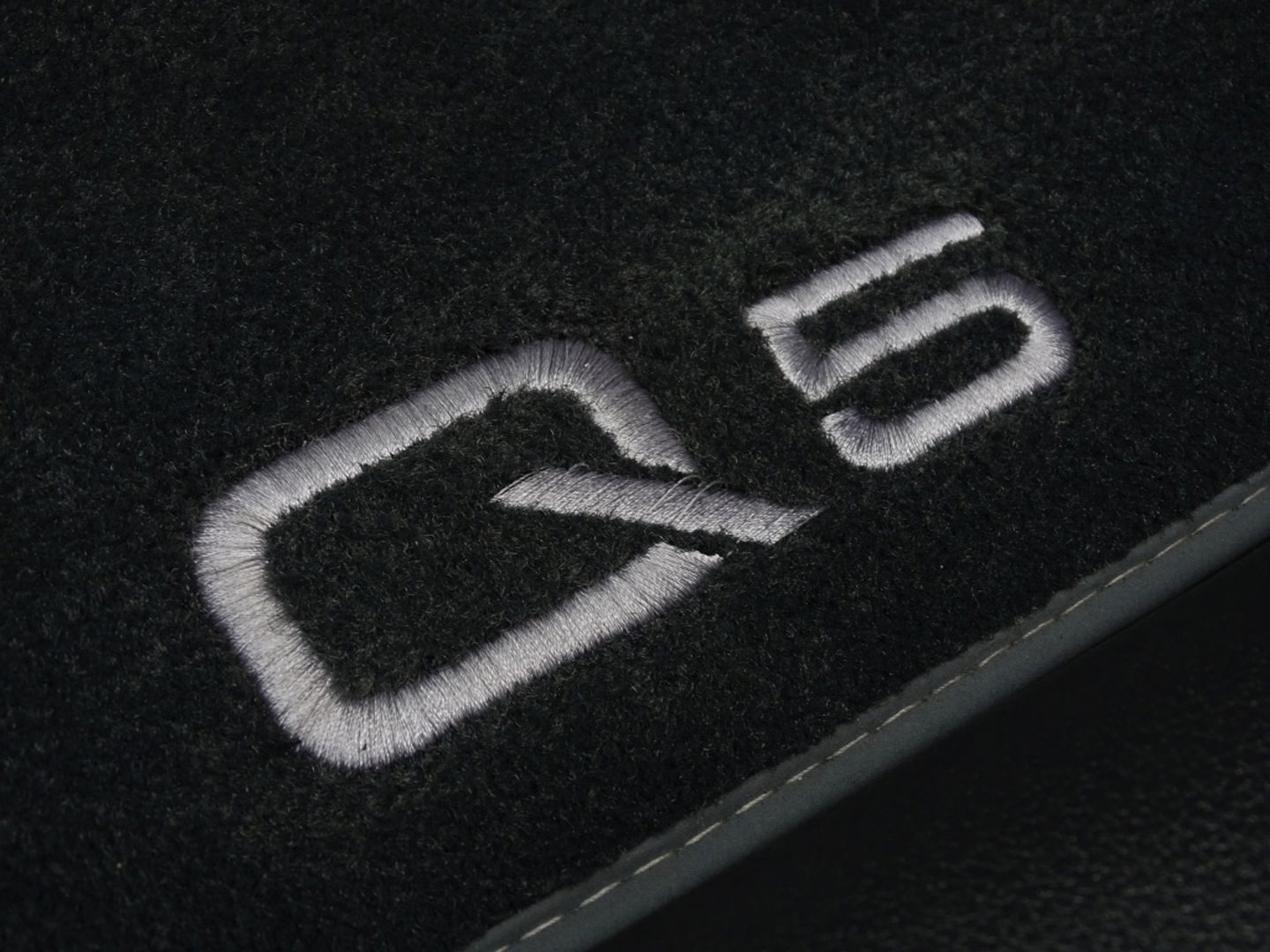 Audi Q5 2.0 TFSI 252PK Quattro / S-line / B&O / Head-Up / LED
