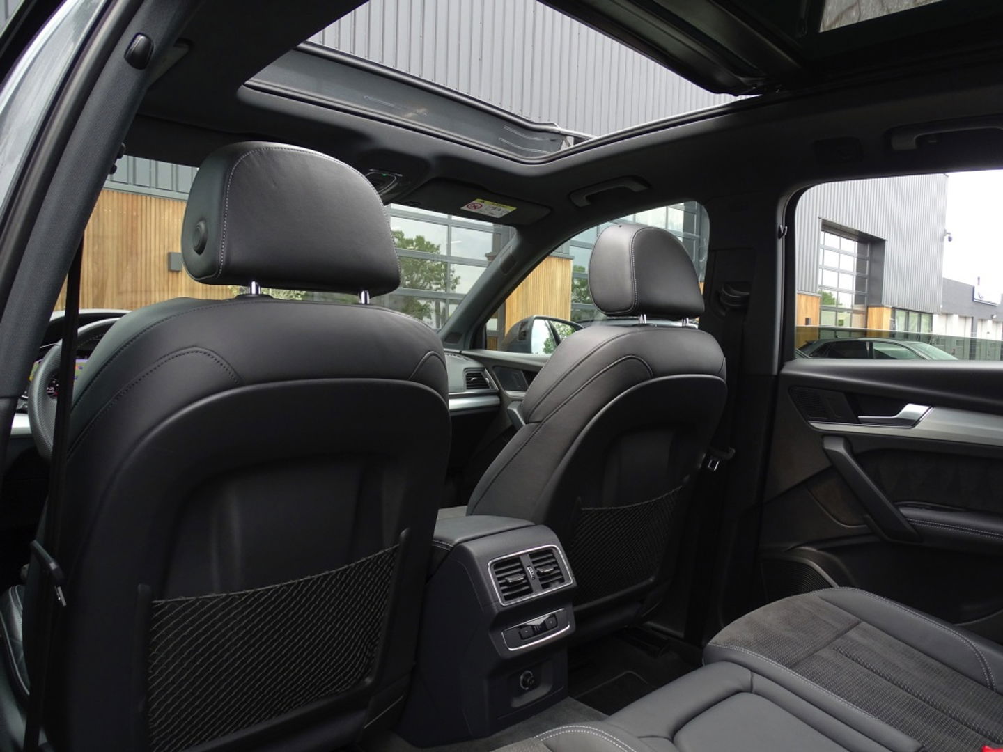 Audi Q5 2.0 TFSI 252PK Quattro / S-line / B&O / Head-Up / LED