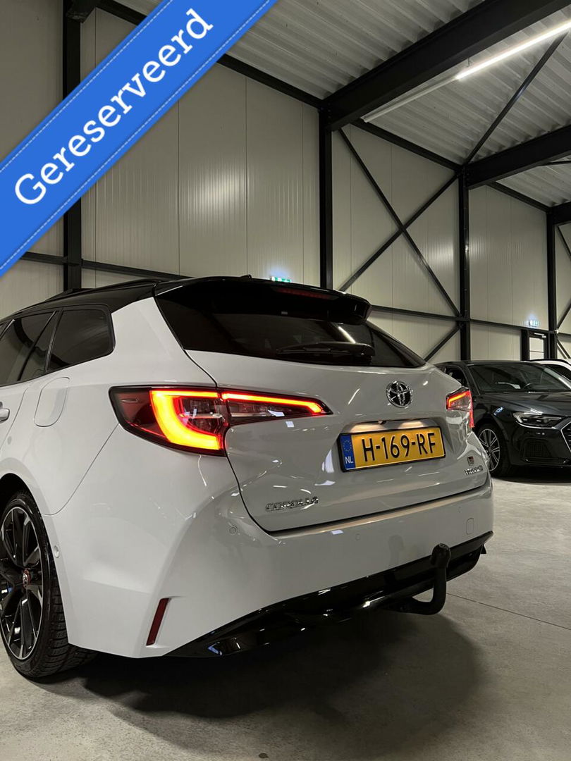 Toyota Corolla Touring Sports 2.0 Hybrid GR-Sport Plus Pano