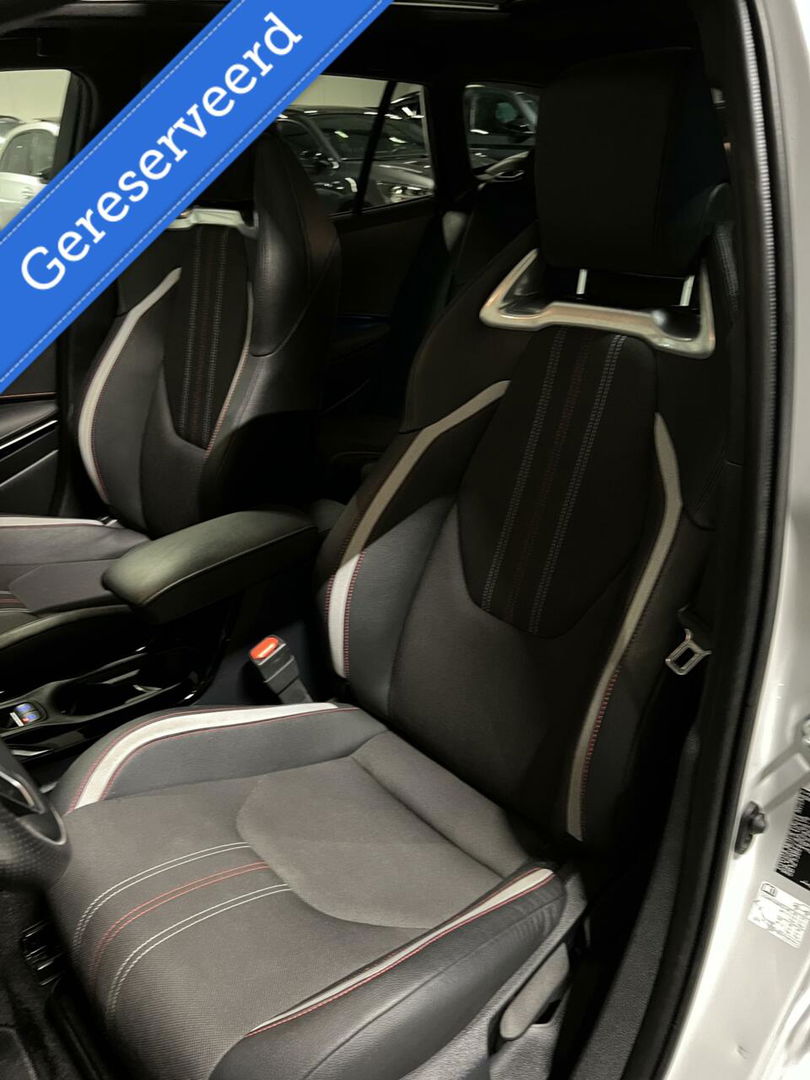 Toyota Corolla Touring Sports 2.0 Hybrid GR-Sport Plus Pano