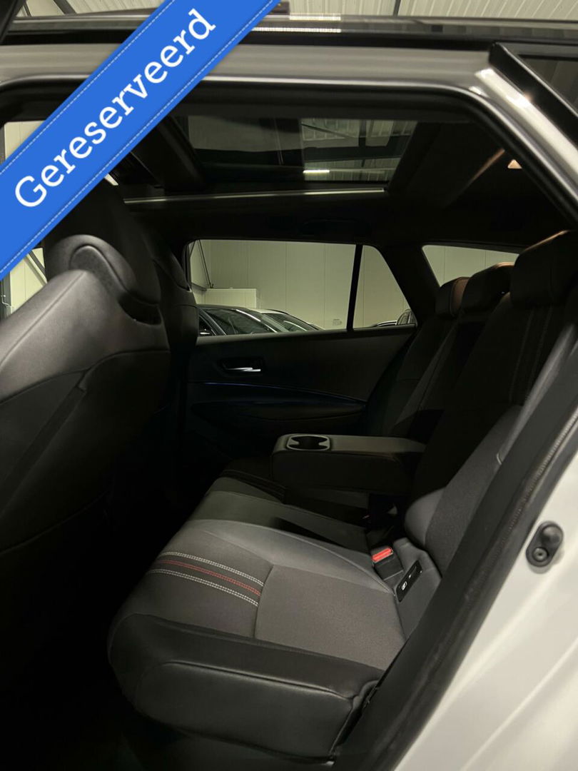 Toyota Corolla Touring Sports 2.0 Hybrid GR-Sport Plus Pano