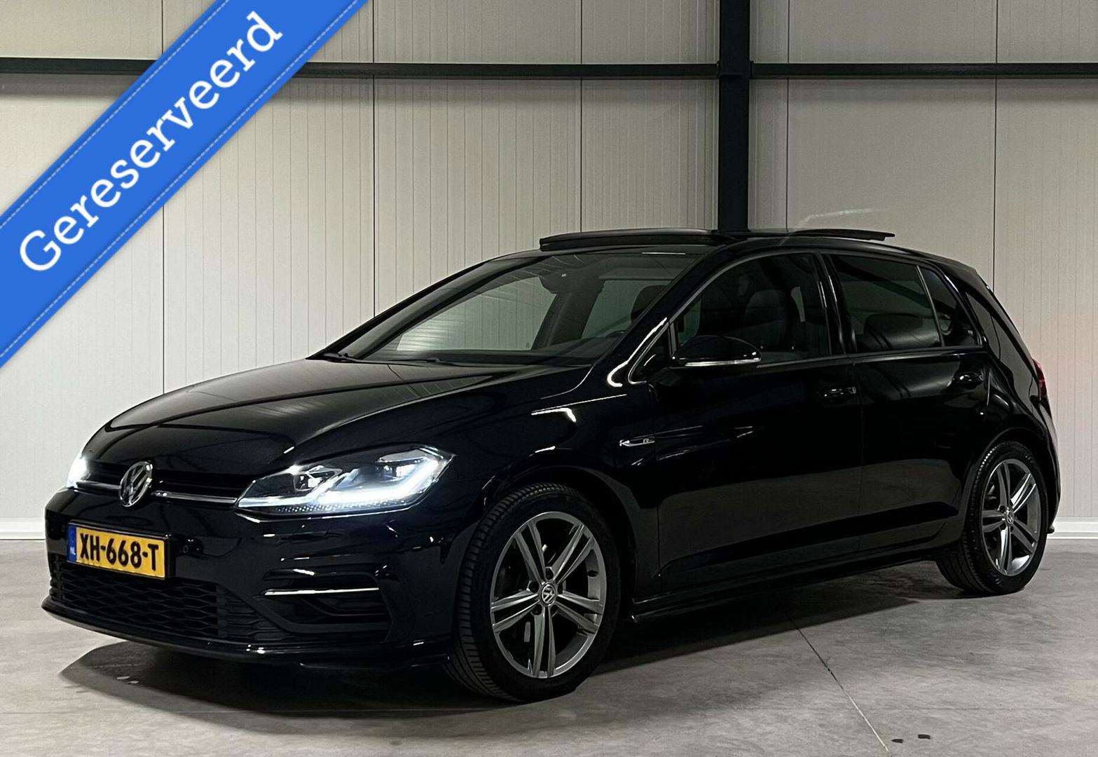 Volkswagen Golf 1.5 TSI 150PK 3X R-line Pano Virtual Sfeer