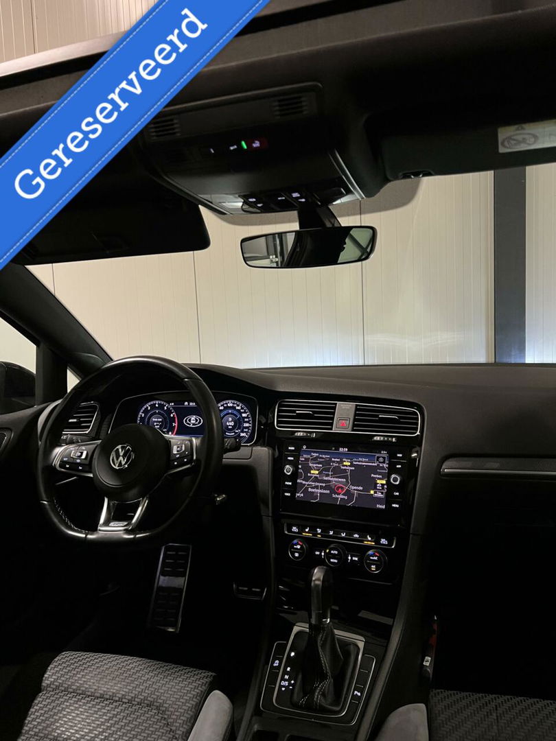 Volkswagen Golf 1.5 TSI 150PK 3X R-line Pano Virtual Sfeer