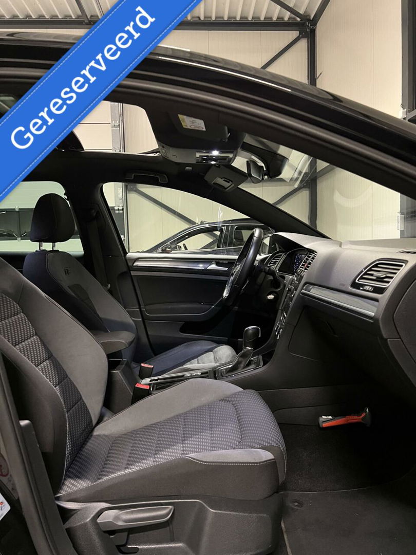 Volkswagen Golf 1.5 TSI 150PK 3X R-line Pano Virtual Sfeer