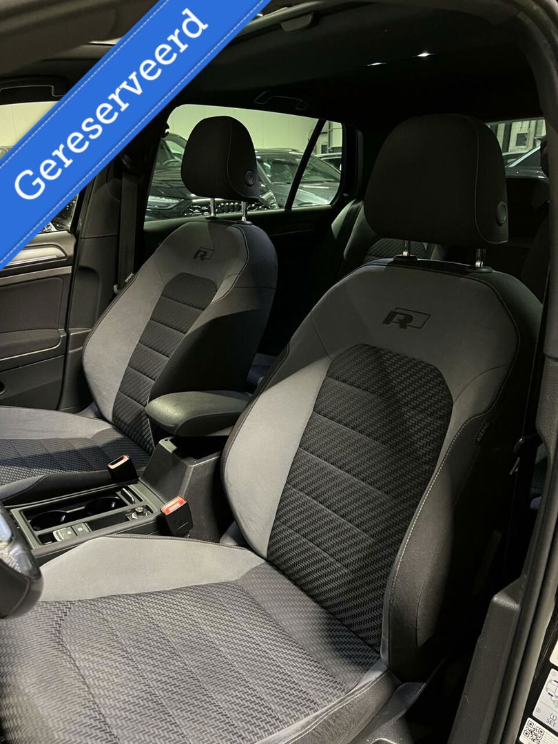 Volkswagen Golf 1.5 TSI 150PK 3X R-line Pano Virtual Sfeer