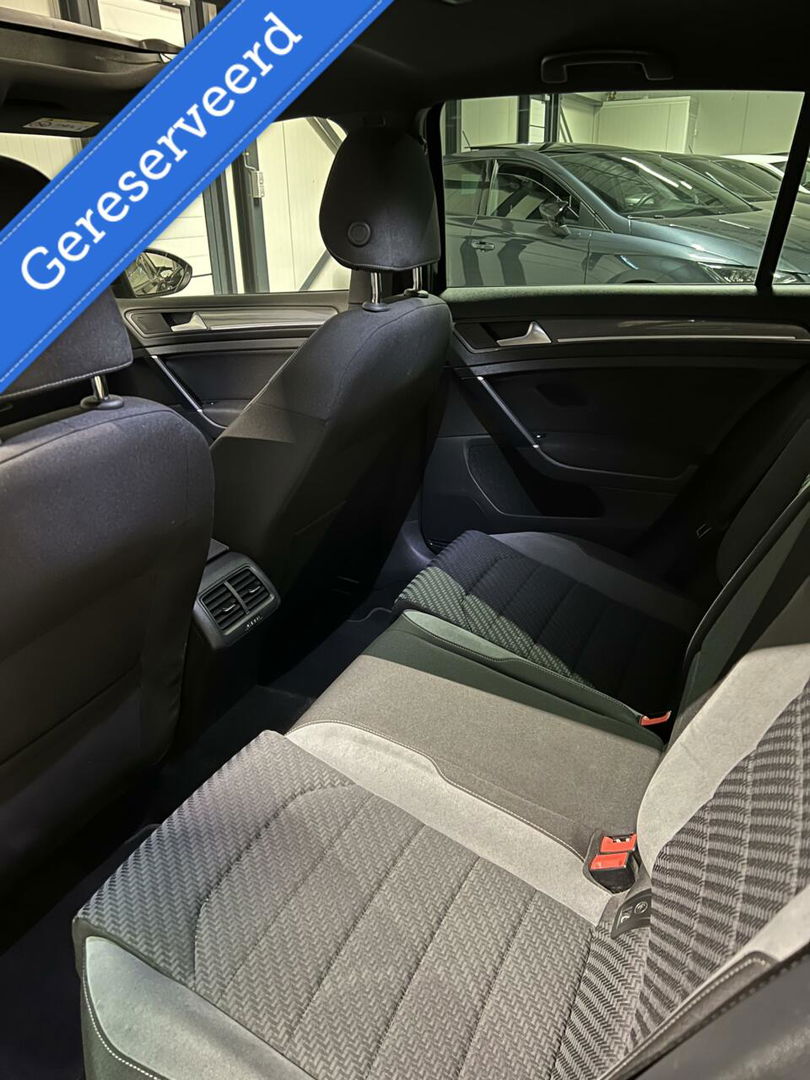 Volkswagen Golf 1.5 TSI 150PK 3X R-line Pano Virtual Sfeer