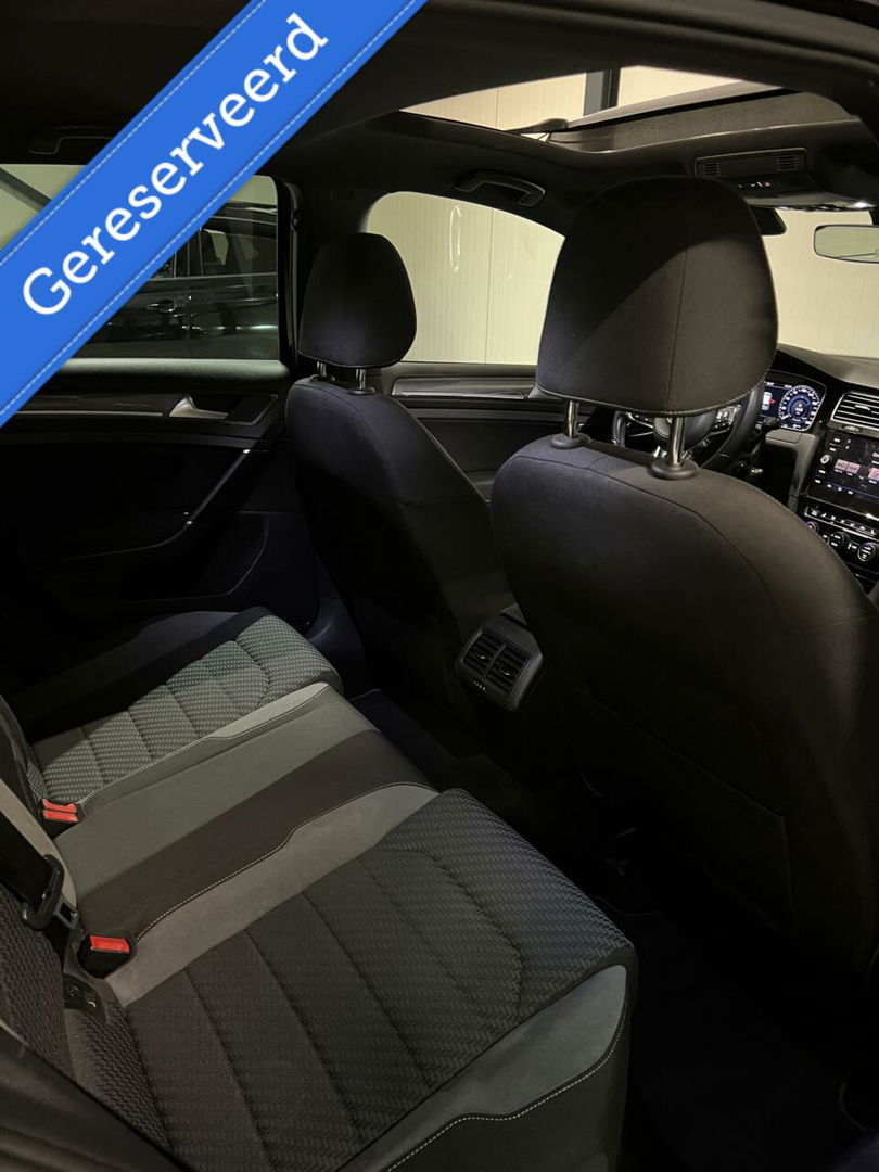 Volkswagen Golf 1.5 TSI 150PK 3X R-line Pano Virtual Sfeer