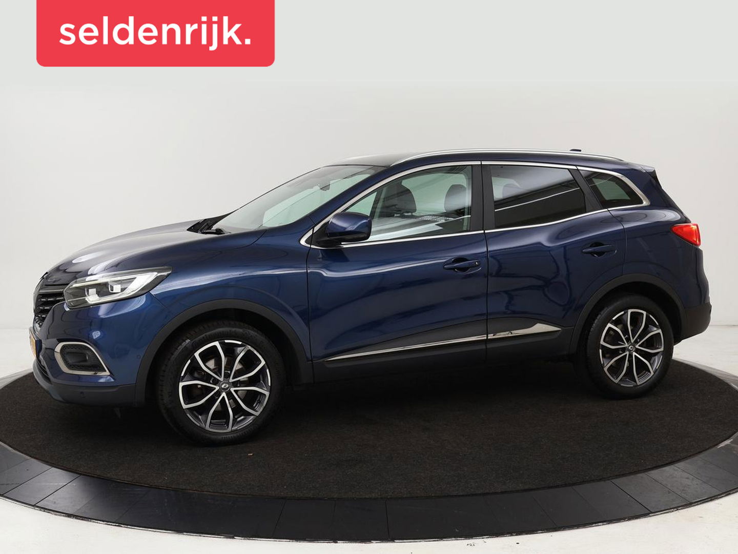 Renault Kadjar 1.3 TCe Intens | Automaat | Trekhaak | Carplay | Full LED | Navigatie | Camera | Half leder | Keyless | Climate control | Cruise control