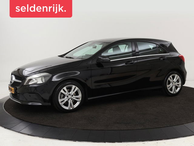 Mercedes-Benz A-Klasse - 180 Urban | Stoelverwarming | Navigatie | Sportstoelen | Half leder | Cruise control | Park Assist | Airco | Bluetooth