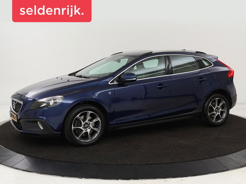 Volvo V40 Cross Country 2.0 D2 Ocean Race | Leder | Stoelverwarming | Trekhaak | Climate control | Bluetooth | Cruise control