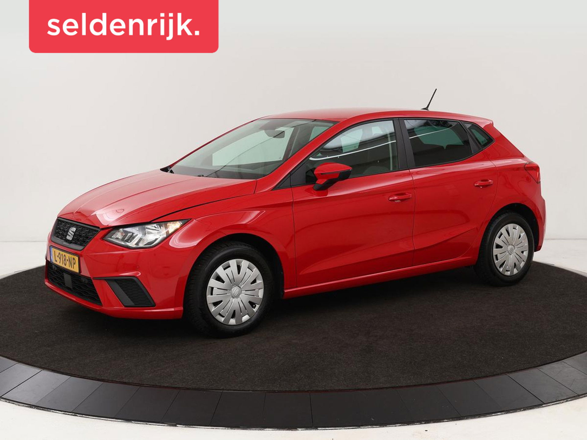 SEAT Ibiza 1.0 TSI Style Intens | Carplay | Trekhaak | Navigatie | Climate control | Camera | Cruise control | Parkeerhulp | Bluetooth