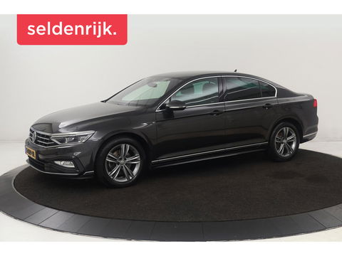 Volkswagen Passat 1.5 TSI R Line | Stoelverwarming | Matrix LED | Adaptive cruise | Carplay | Leder/Alcantara | Navigatie | Parkeerhulp