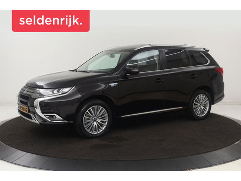 Mitsubishi Outlander 2.4 PHEV Intense+ | Schuifdak | Trekhaak | Stoelverwarming | Carplay | Camera | Full LED | Stuurverwarming | Keyless | Dodehoek detectie | Half leder