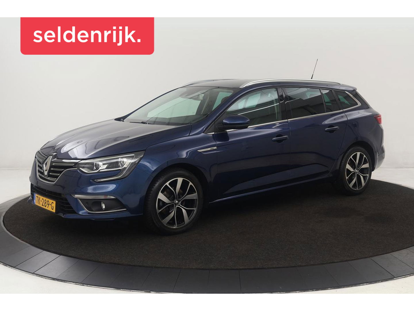 Renault Mégane 1.3 TCe Bose | Trekhaak | Camera | Navigatie | Keyless | Massage | Carplay | Dodehoek detectie | Climate control | Cruise control