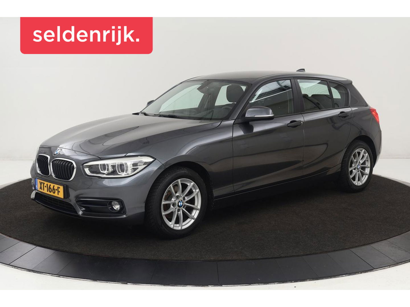 BMW 1-serie 116i Sport Line Edition | Full LED | Sportstoelen | Navigatie | Climate control | PDC | Cruise control | Bluetooth