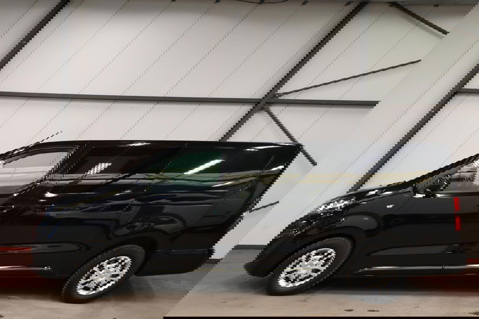 Opel Vivaro 2.0 CDTI 180PK L3H1 DC DUBBEL CABINE