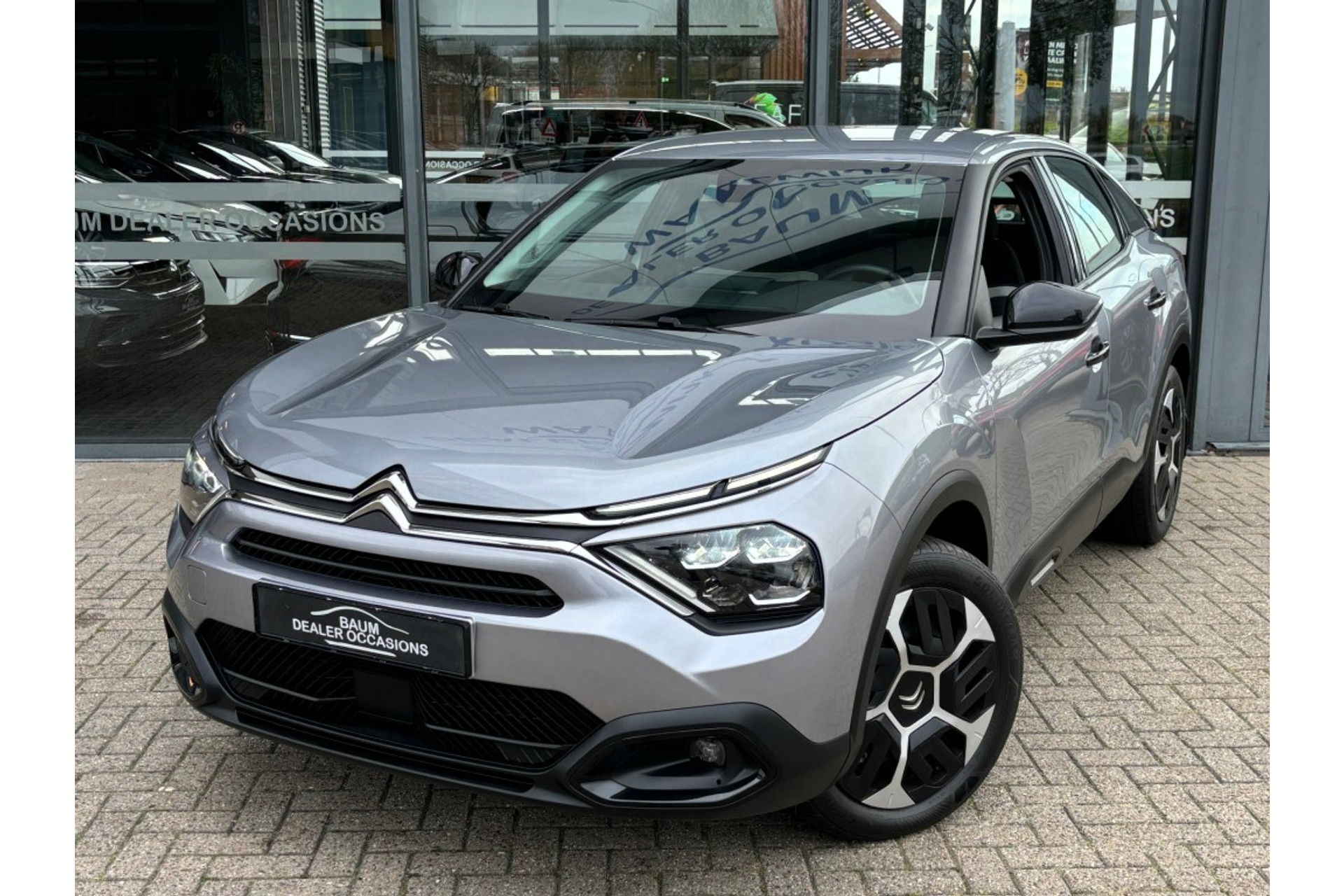 Citroën C4 1.2 PURETECH FEEL AIRCO NAVI-CAPLAY STOELVERW.